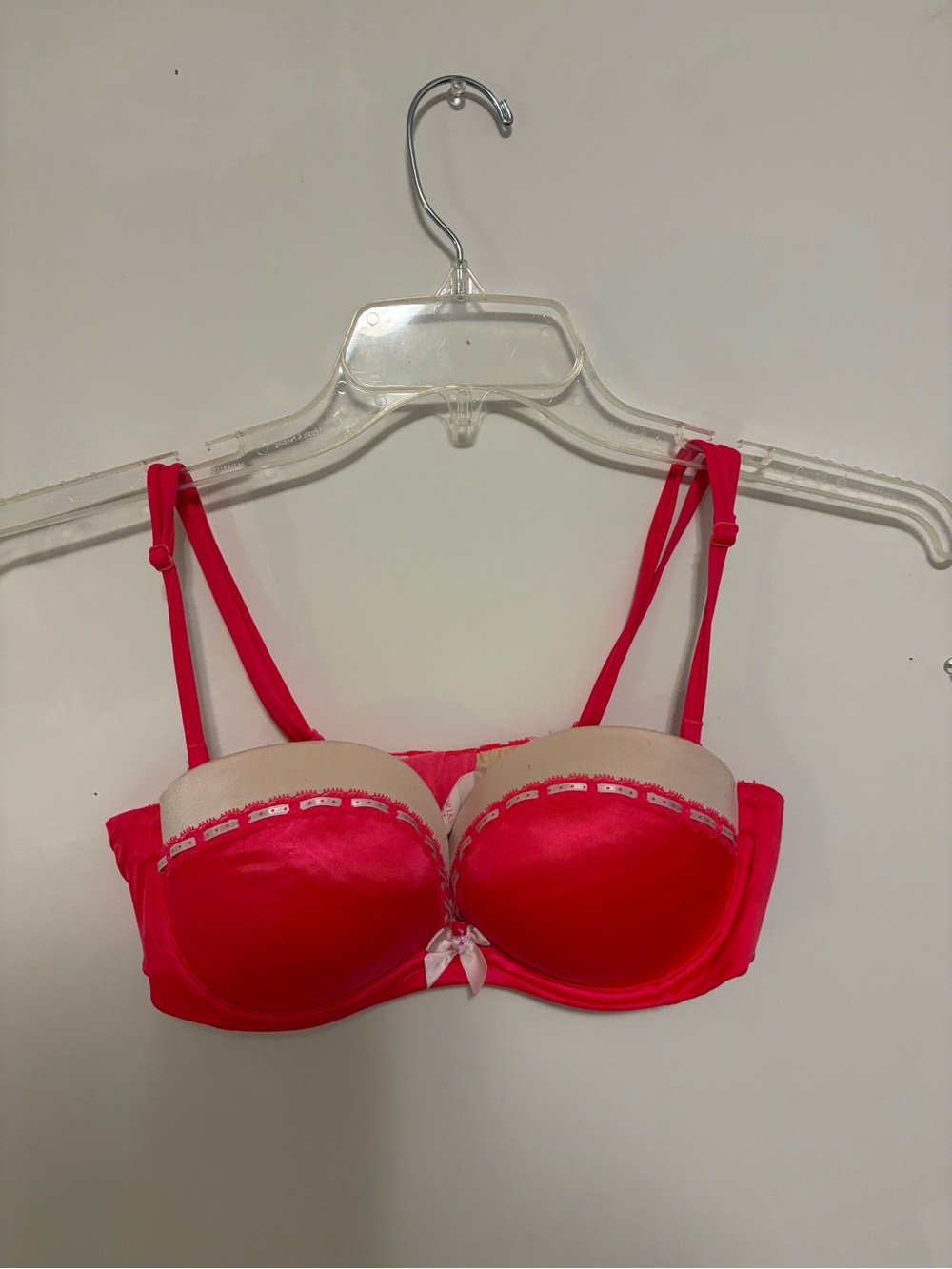 Victoria’s Secret Padded Lace-Trim strapless Bra bright coral